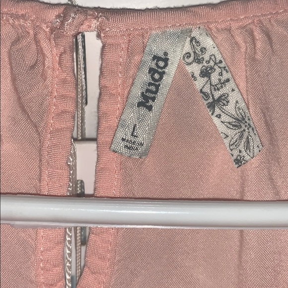 pink tank top - Picture 5 of 5